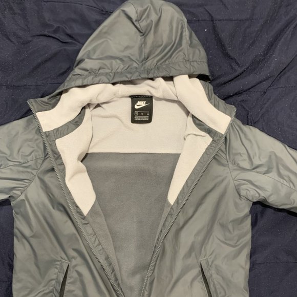 Nike Fall Jacket - Picture 2 of 3